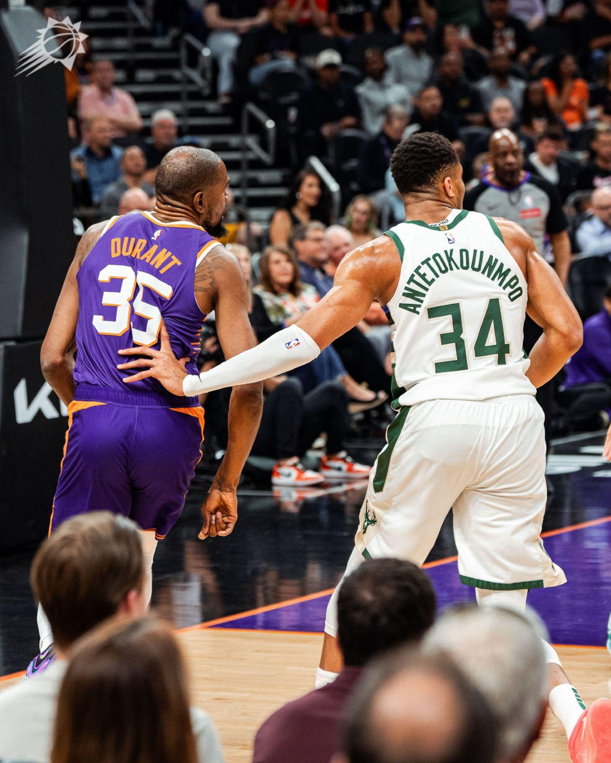 西班牙男篮逆转雄鹿B队，布克高光表现的简单介绍