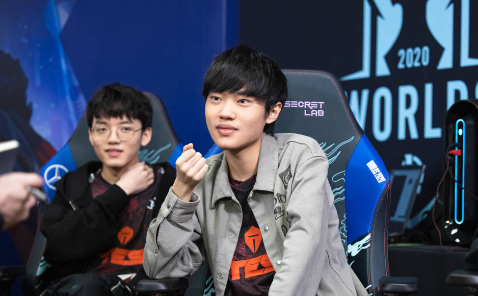 TES碾压Vitality，Chovy制霸全场