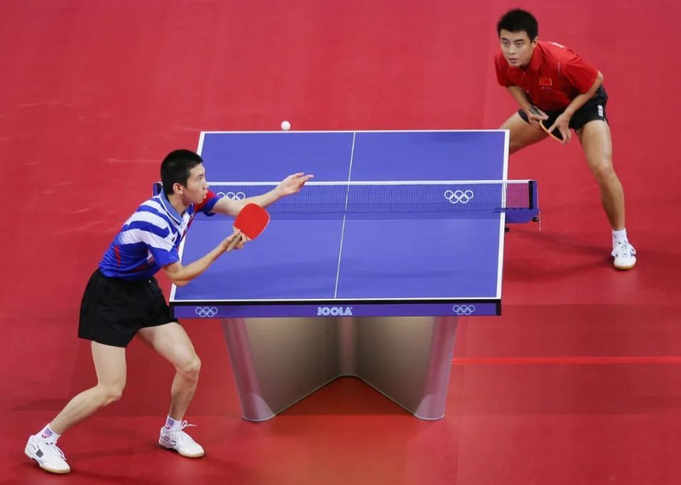 包含比利时乒乓球队轻取瑞典乒乓球队，王皓统治全场的词条