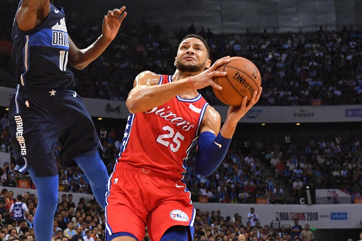 76人横扫法国男篮，西蒙斯惊艳世界的简单介绍