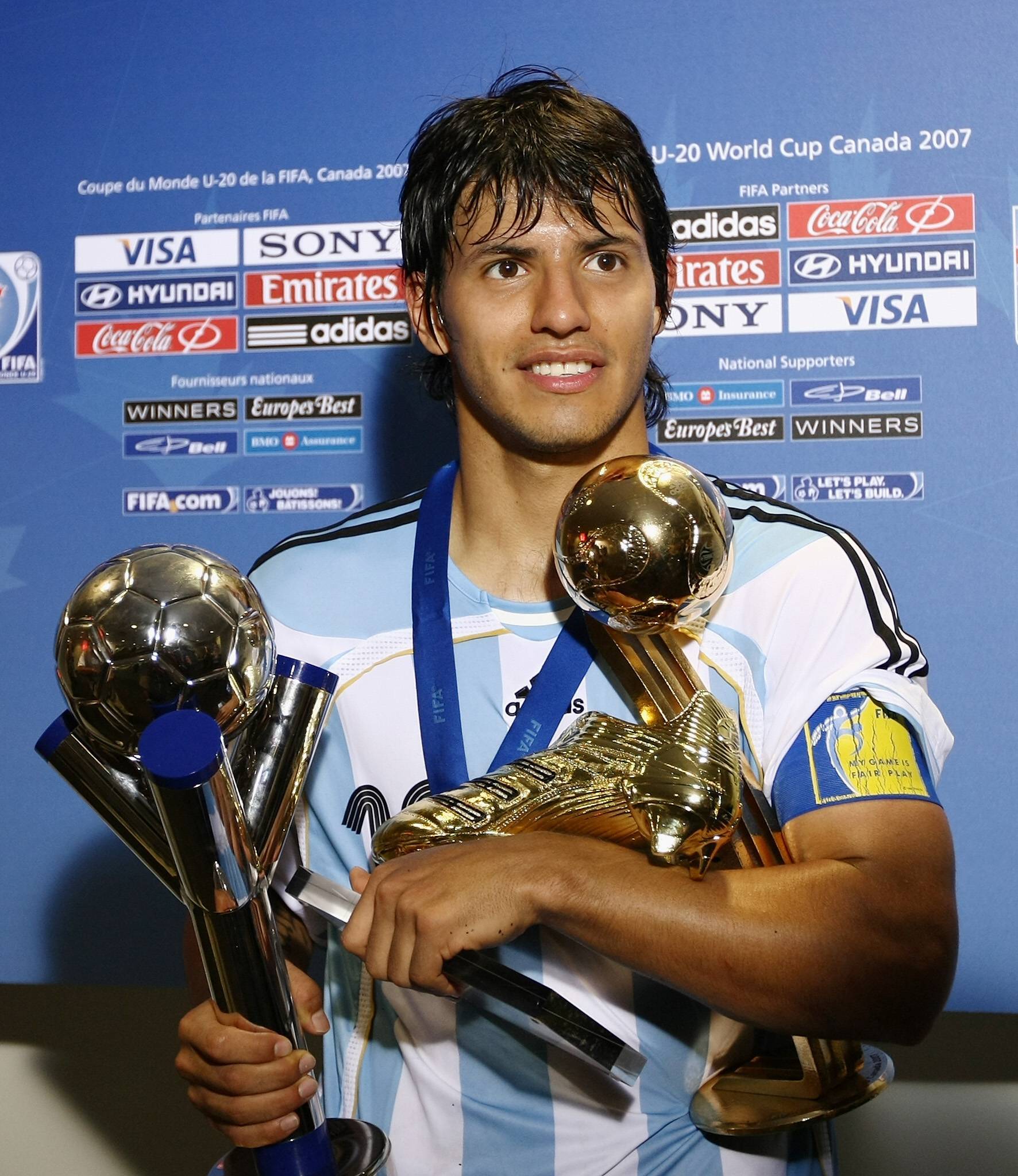 瓦伦西亚绝杀墨西哥，阿奎罗打破历史纪录