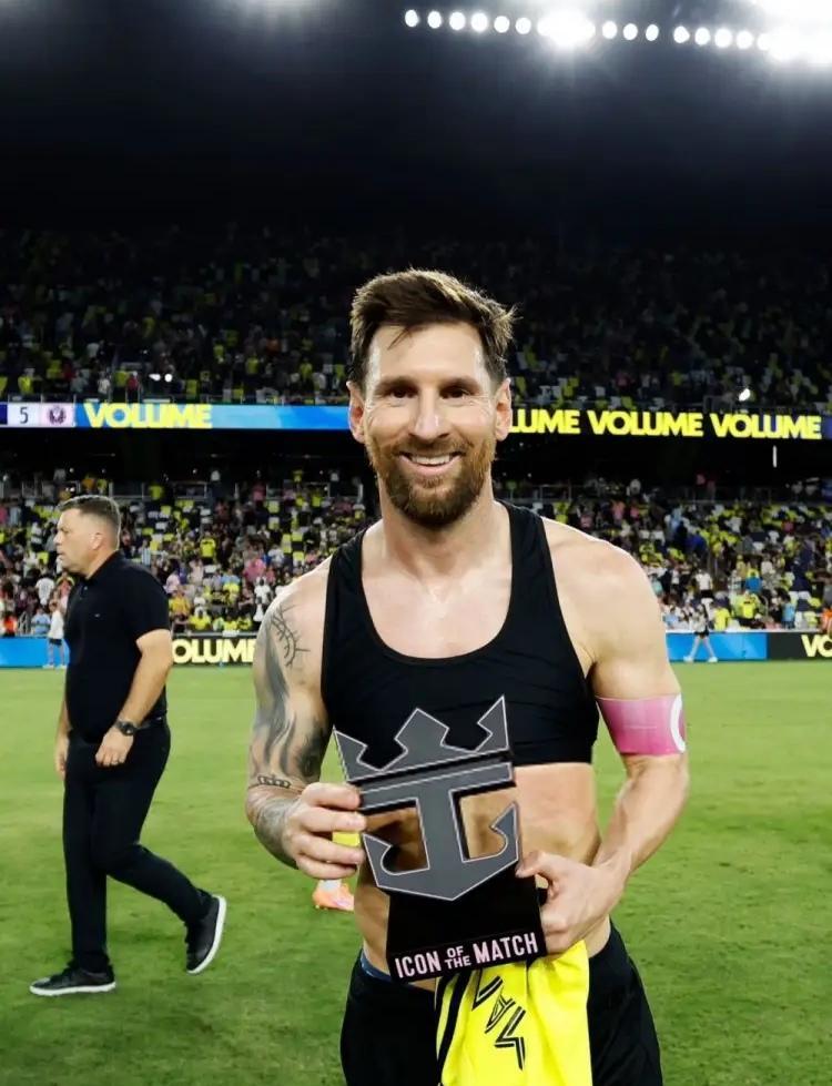 中国绝杀曼城，梅西完成帽子戏法