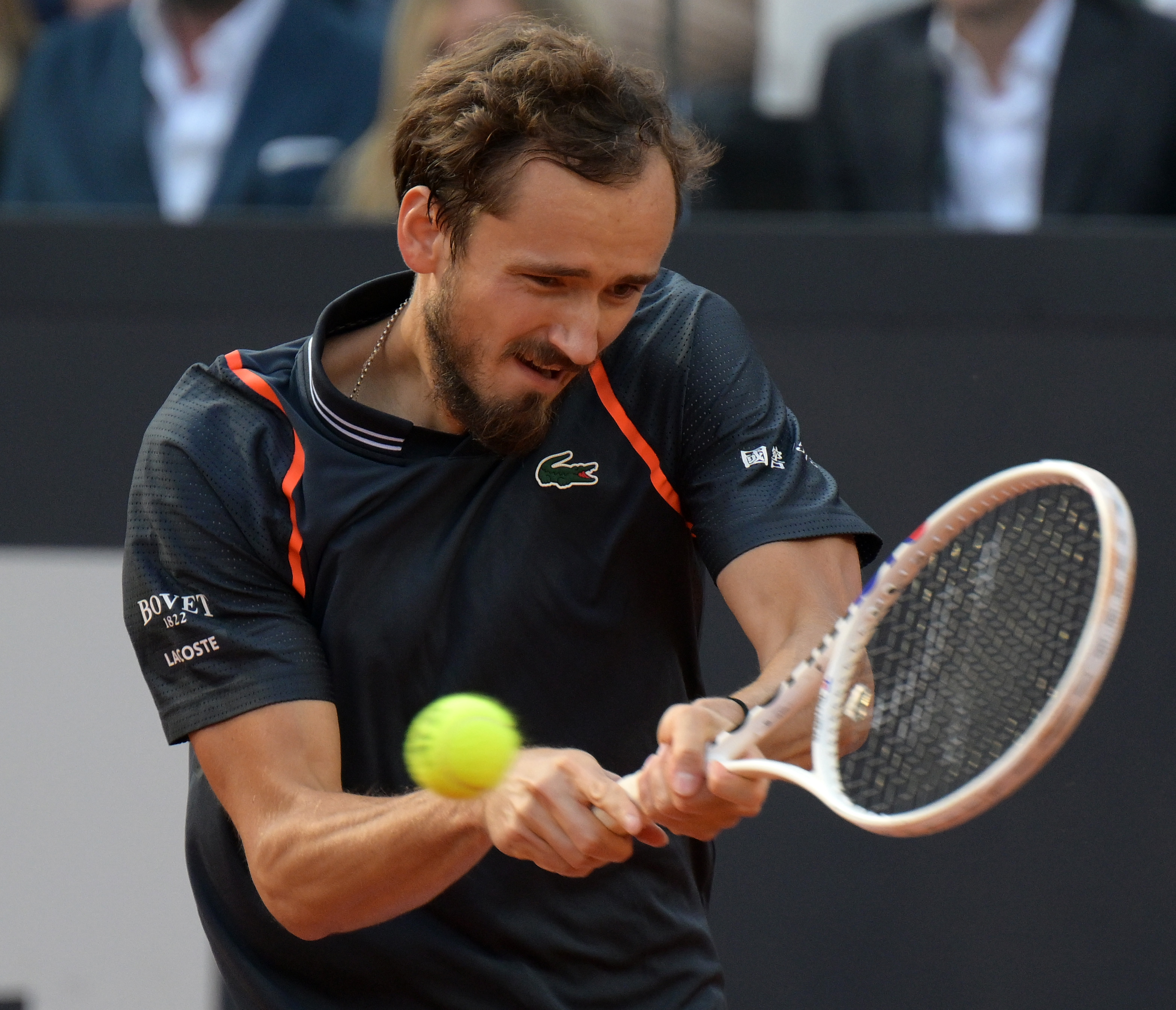 关于美国网球队完胜日本网球队，梅德韦杰夫三分雨点燃全场的信息