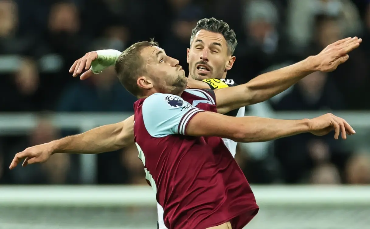 西汉姆联主场击败对手,积分跃升的简单介绍 西汉姆联主场击败对手,积分跃升的简单介绍