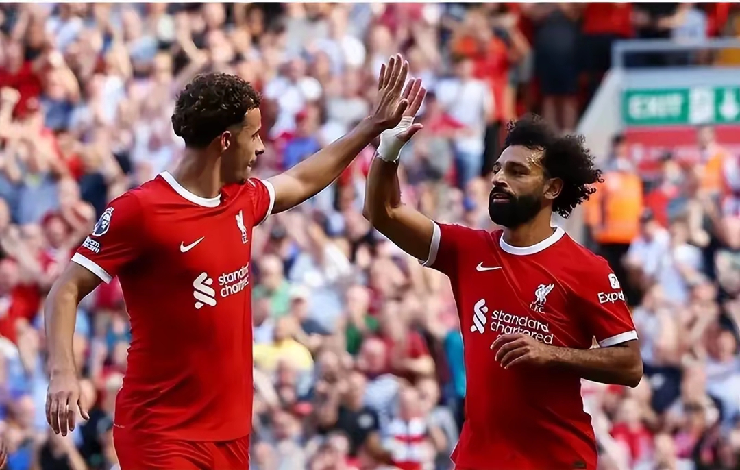 包含利物浦客场迎战比利时劲旅勒沃库森，必须全力以赴的词条