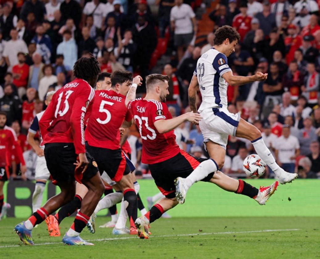 热刺背水一战，逆转击败对手