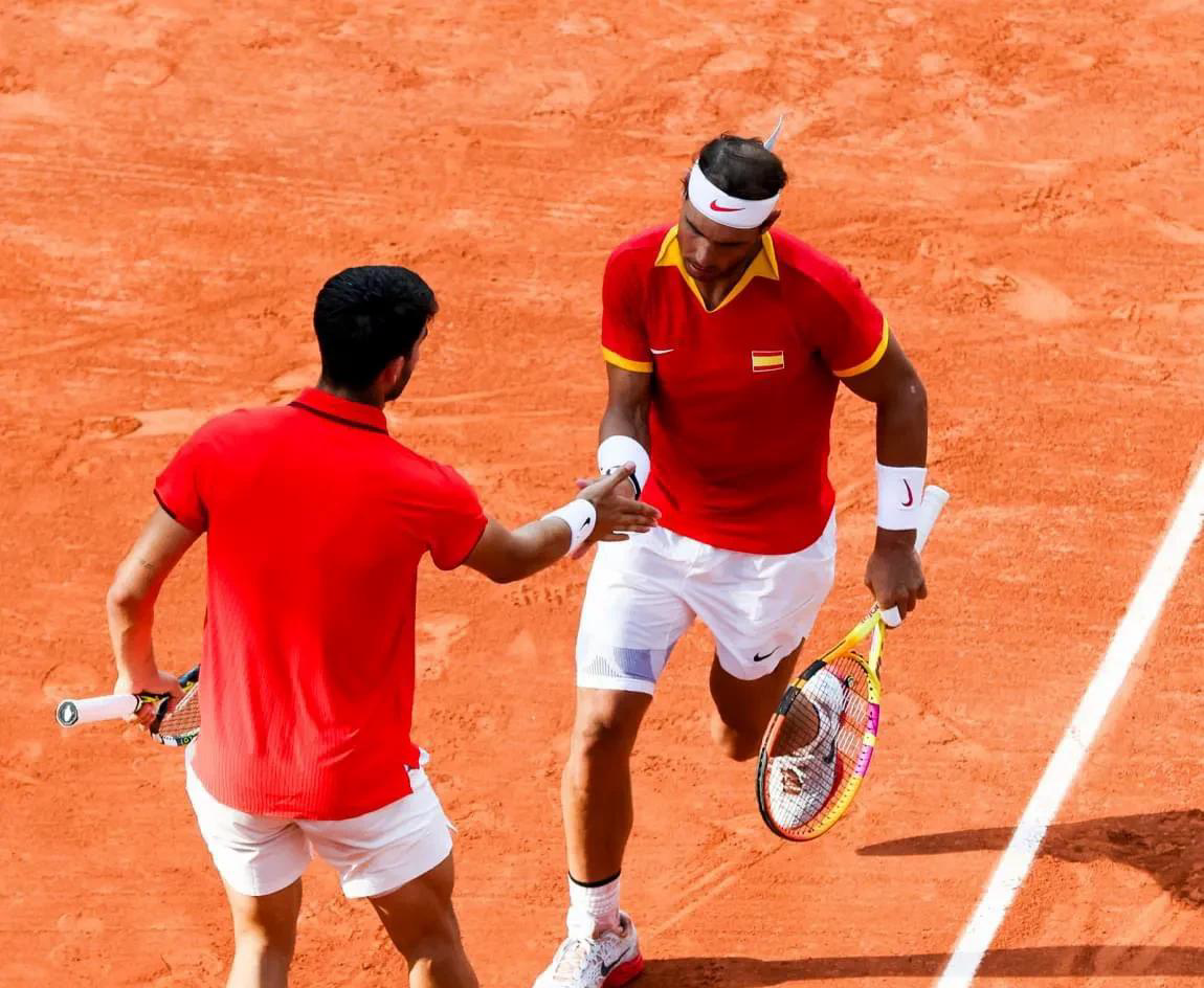 包含联合杯轻取戴维斯杯，阿尔卡拉斯关键制胜的词条