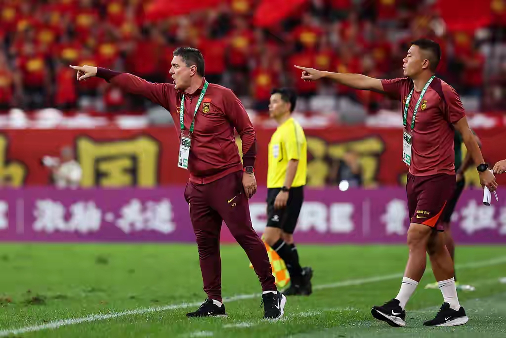 关于足球盛宴!两队对决势必激发出最强战斗力的信息 关于足球盛宴!两队对决势必激发出最强战斗力的信息