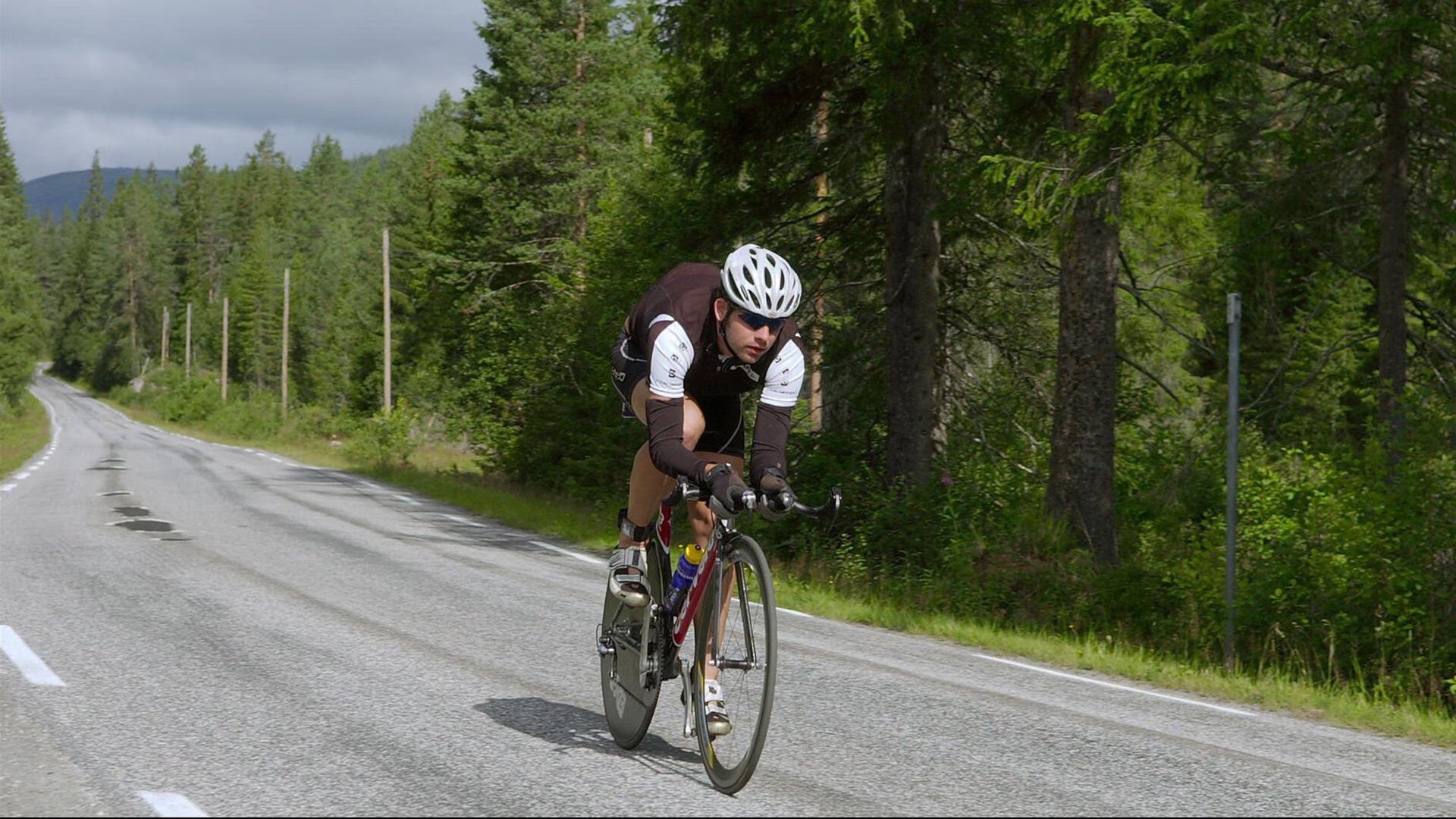 骑士决胜局带走深圳队，一场跨越万里的篮球对话