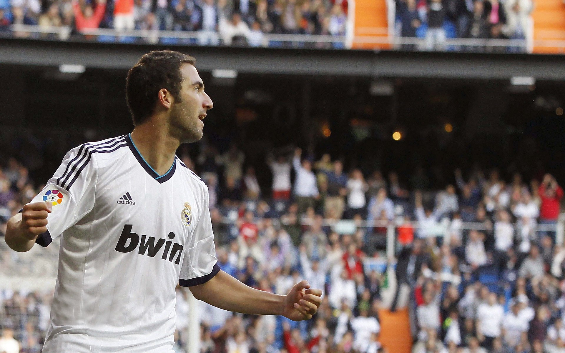 德罗赞点燃赛场,老鹰末节带走掘金