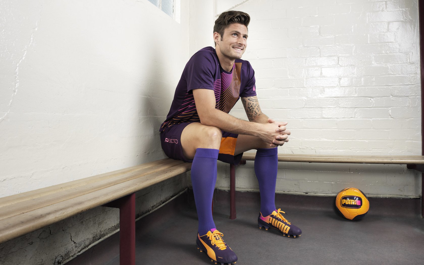 北欧风暴席卷沙漠，姆巴佩关键一击，瑞典战术完胜沙特启示录