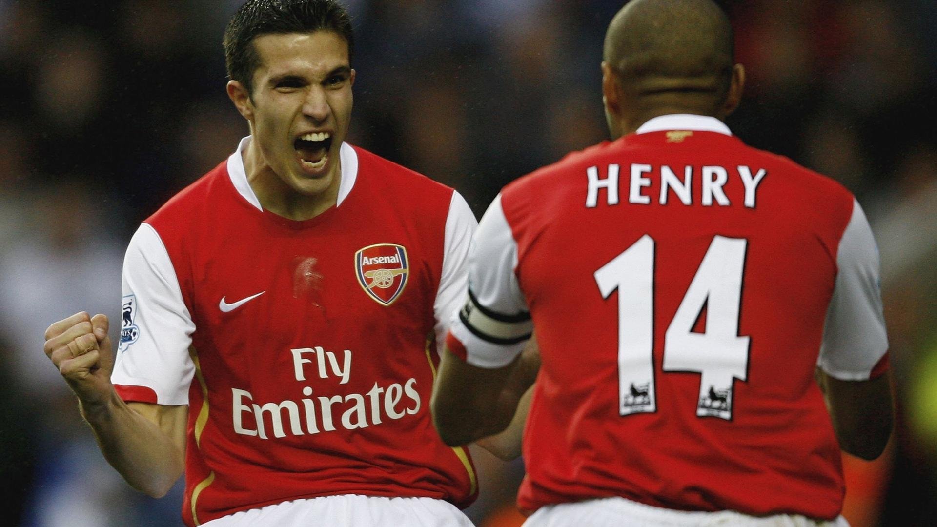 塞恩斯孤胆擎天,红牛内战绝杀时刻,一人扛起全队的铁血传奇